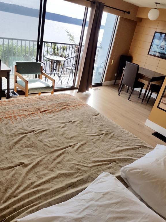 קמפבל ריבר Above Tide Motel מראה חיצוני תמונה