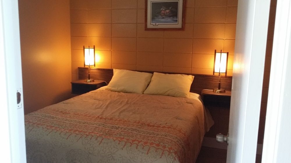 קמפבל ריבר Above Tide Motel מראה חיצוני תמונה